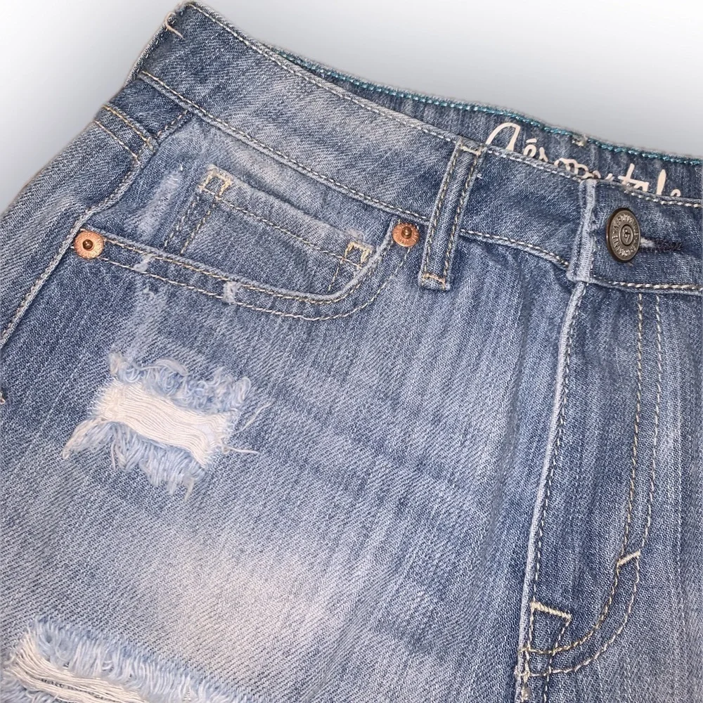 Aeropostale High Rise Shorty Blue Jean Denim Shorts Distressed Cut-Off NWT 0